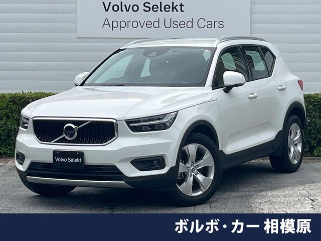 XC40B4 AWD モメンタム 4WD