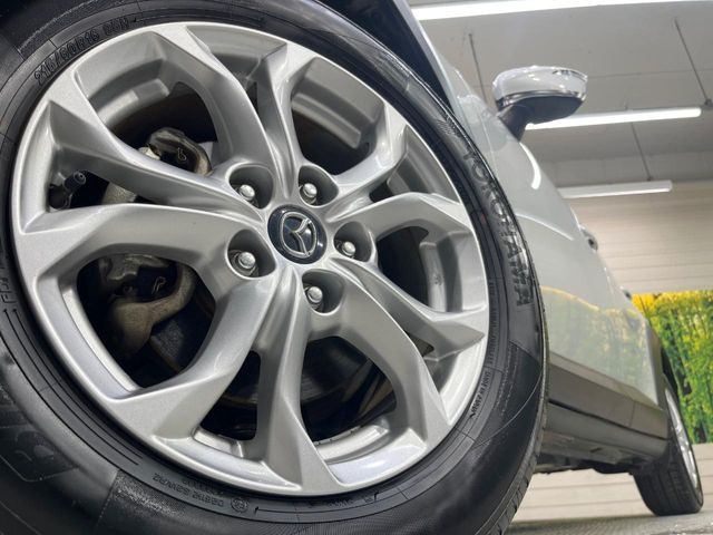 �y�����A���~�z�C�[���z�f�U�C�����̍��������A���~�z�C�[���𑕒����Ă���܂��B�e��ЊO�A���~�z�C�[����A�X�^�b�h���X�^�C�����戵�����Ă���܂��B���񂲑��k����������