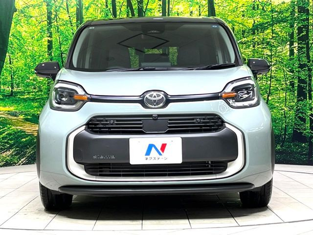 弊社では、全車『修復歴なし』のお車のみ取り扱っております。専任バイヤーによる厳選した仕入れの後、入庫後の車両チェックを行い、ネクステージが認定した高品質な中古車をご提供しております。