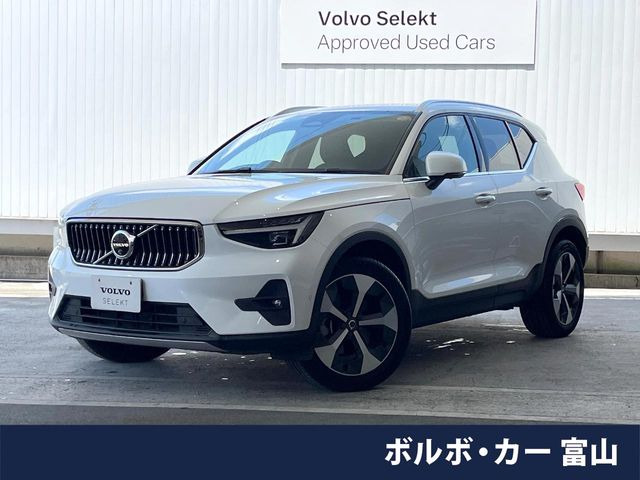 XC40ウルトラ B4 AWD 4WD