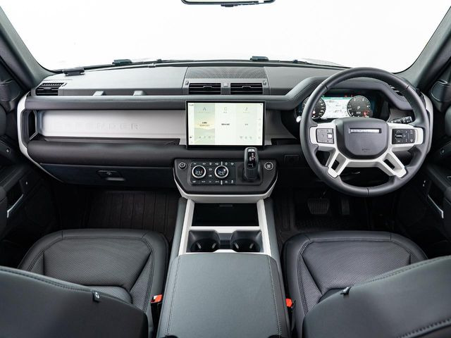 ディフェンダー110 S 3.0L D350 ディーゼル 4WD