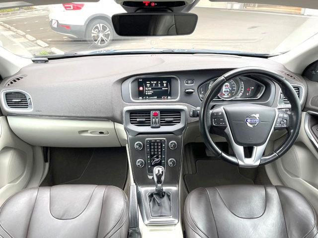 V40T4 SE