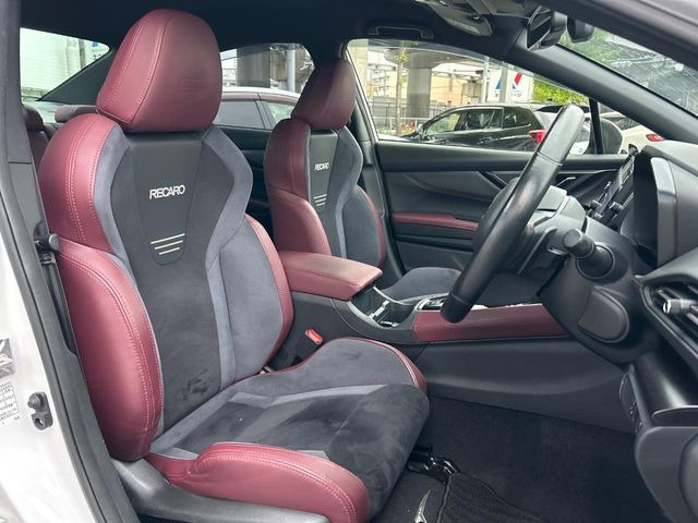 �yRECARO���o�P�b�g�V�[�g�z�l�ԍH�w�Ɋ�Â����ʈ����z�ɂ���č��ւ̕��S�Ⓑ���ԉ^�]���̔�J�������y������ڂŃ��J���Ƃ킩��X�|�[�e�B�ȃ��b�N�X�������ł��B