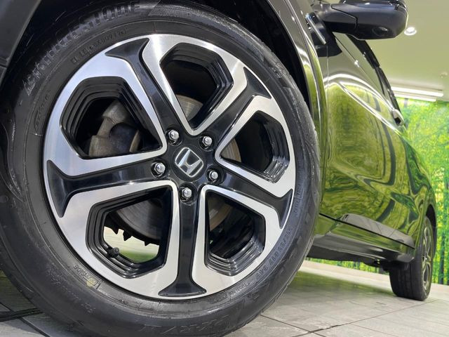 �y����17�C���`�A���~�z�C�[���z�O�ςɃ}�b�`���������A���~�z�C�[���𑕒����Ă���܂��B�e��ЊO�A���~�z�C�[����A�X�^�b�h���X�^�C�����戵�����Ă���܂��B���񂲑��k����������