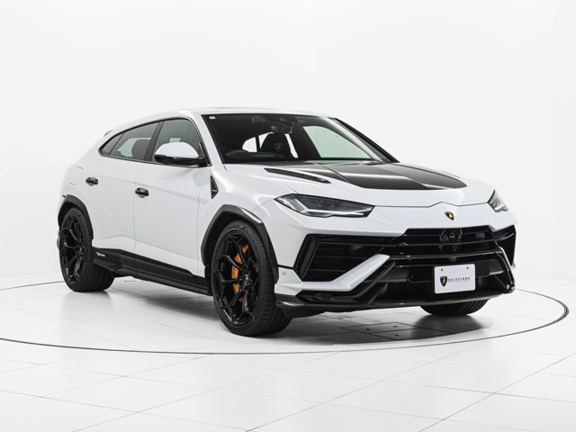 ウルスペルフォルマンテ 4WD