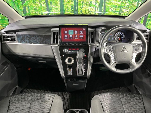 デリカD:5アーバンギア 2.2 G パワーパッケージ 4WD