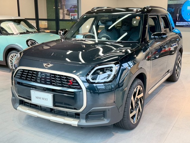 ミニカントリーマンS ALL4 DCT 4WD