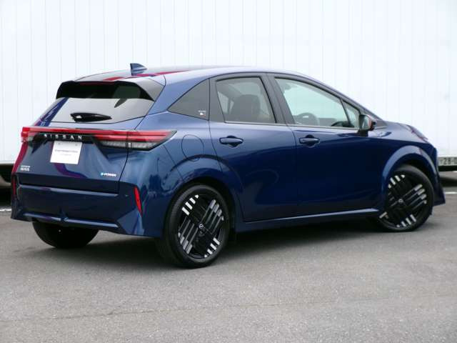 ノートオーラ1.2 G レザーエディション