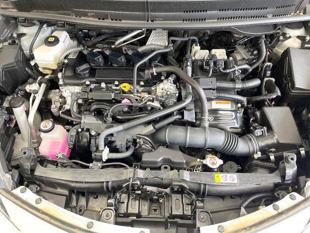 親切・丁寧な専門メカニックスタッフが応対!・車検・点検整備・事故等の修理などアフターサービスも安心。お車のカスタマイズもネクステージのサービススタッフまでご相談ください!