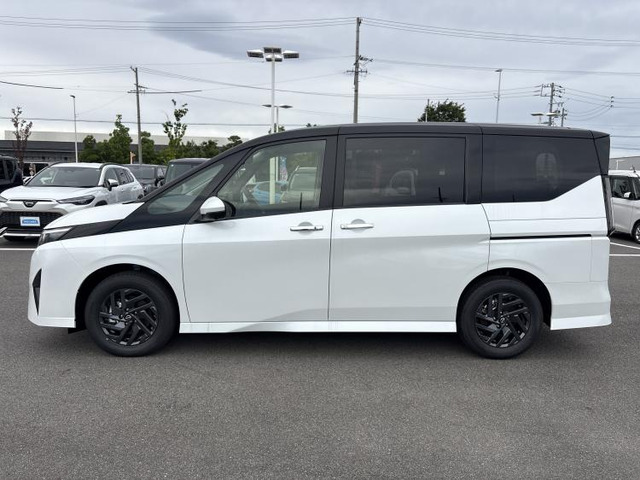 セレナ1.4 e-POWER ハイウェイスターV