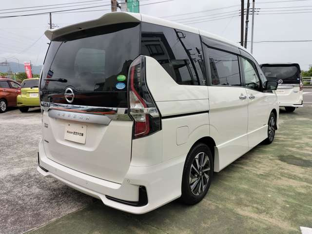 セレナ2.0 ハイウェイスターV