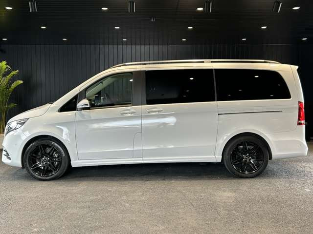 VクラスV220d アバンギャルド ロング AMGラインパッケージ
