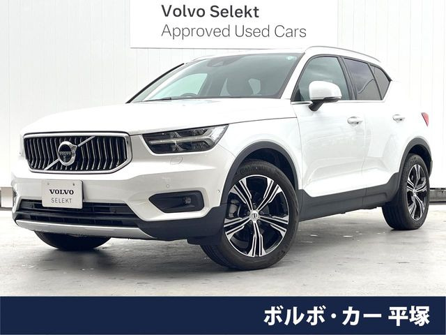 XC40B4 AWD インスクリプション 4WD
