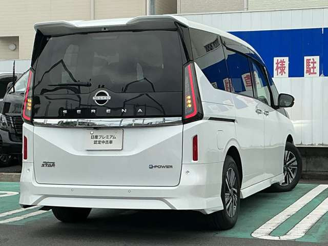 セレナ1.4 e-POWER ハイウェイスターV