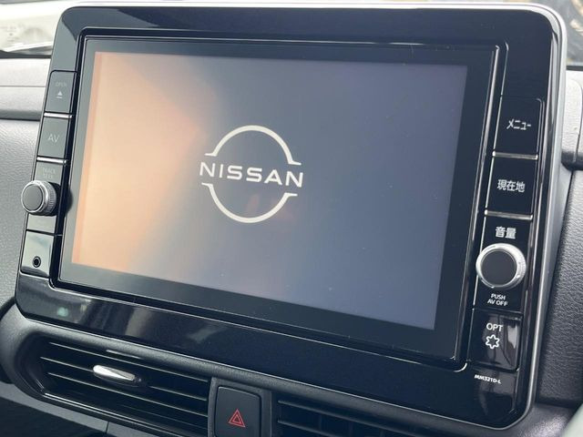�y9�C���` �����i�r�z�l�C�̏����i�r�𑕔����Ă���܂��B�i�r�̎g���₷���͂������A�I�[�f�B�I�@�\���[��!�L�����v�◷�s�͂������A�ʋ΂┃�����ȂǕ��i�̃h���C�u���y�����Ȃ�͂���
