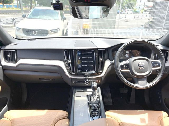 XC60D4 AWD インスクリプション ディーゼル 4WD