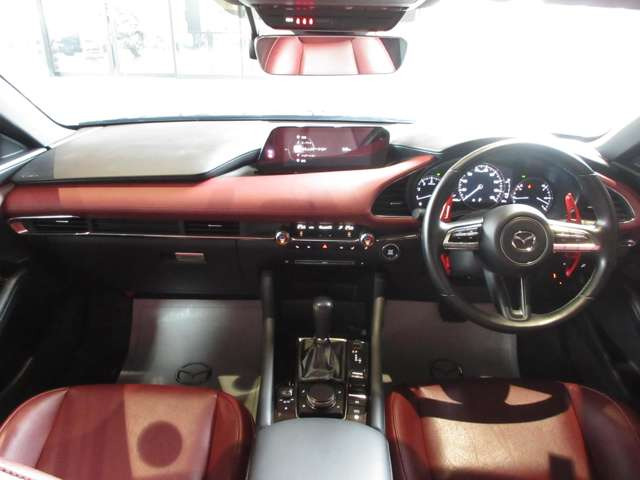 MAZDA3ファストバック2.0 20S バーガンディ セレクション 4WD