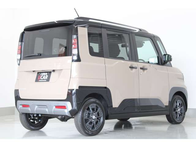 デリカミニT プレミアム 4WD