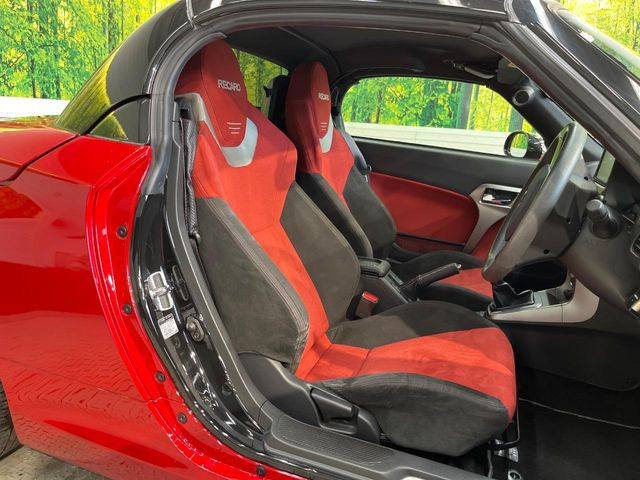 �yRECARO���V�[�g�z�l�ԍH�w�Ɋ�Â����ʈ����z�ɂ���č��ւ̕��S�Ⓑ���ԉ^�]���̔�J�������y������ڂŃ��J���Ƃ킩��X�|�[�e�B�ȃ��b�N�X�������ł��B