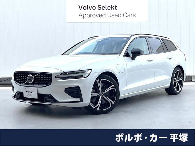 V60リチャージ PHEV T6 AWD アルティメット 4WD