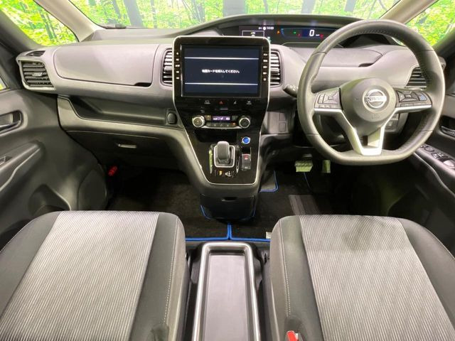セレナ1.2 e-POWER ハイウェイスターV
