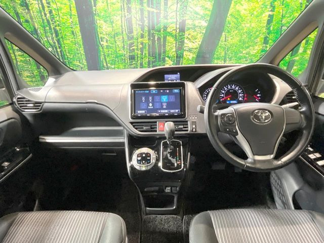 ヴォクシー2.0 ZS