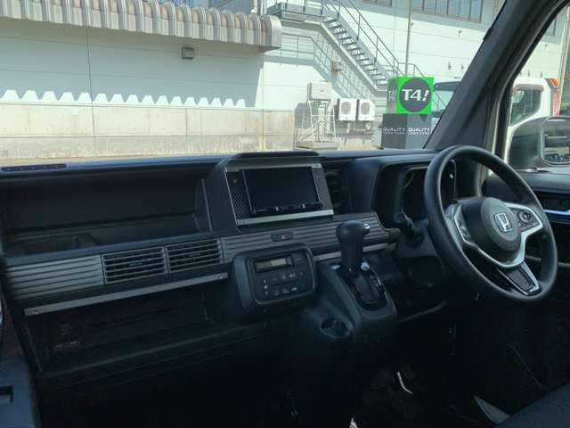 N-VAN+スタイル ファン 4WD
