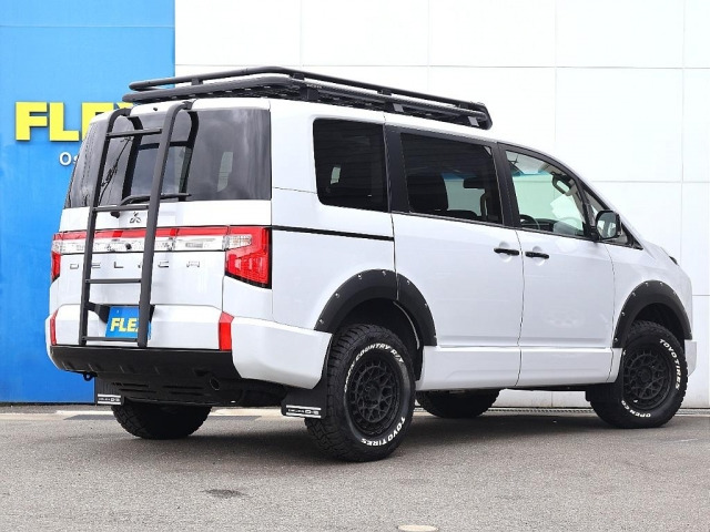 デリカD:52.2 ブラック エディション 4WD
