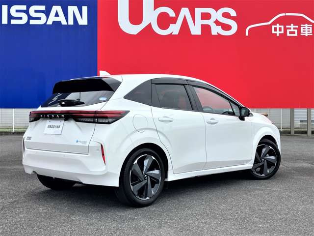 ノートオーラ1.2 G FOUR レザーエディション 4WD