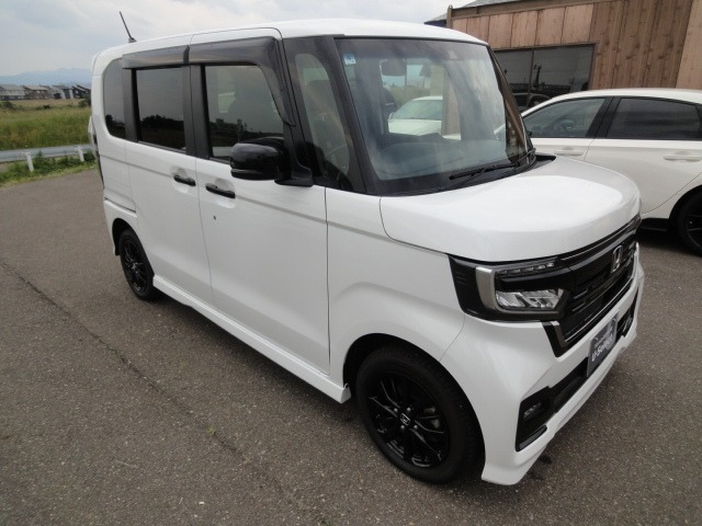 N-BOXカスタムL スタイルプラス ブラック 4WD