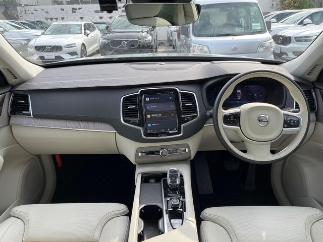 XC90ウルトラ B5 AWD 4WD