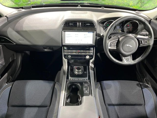 XE20d Rスポーツ