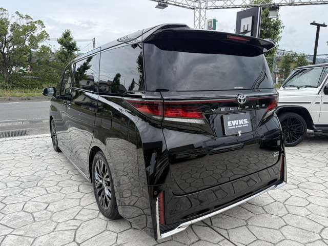 ヴェルファイアハイブリッド 2.5 Z プレミア E-Four 4WD