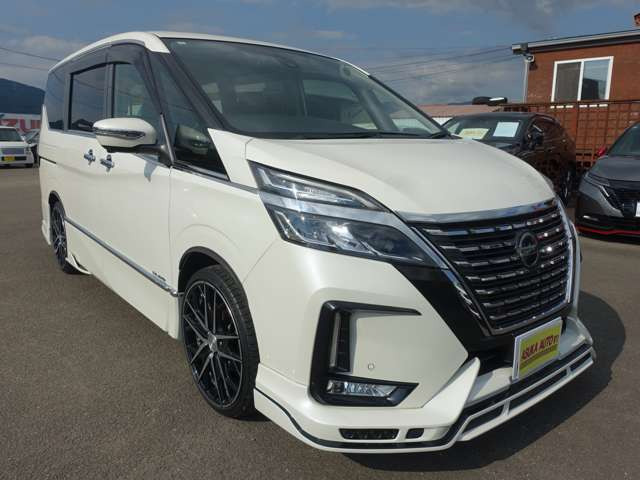 セレナ2.0 ハイウェイスターV
