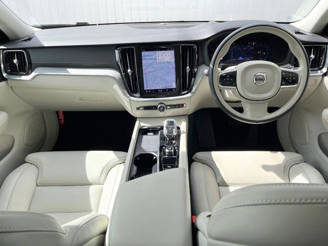 V60クロスカントリーアルティメット B5 AWD 4WD