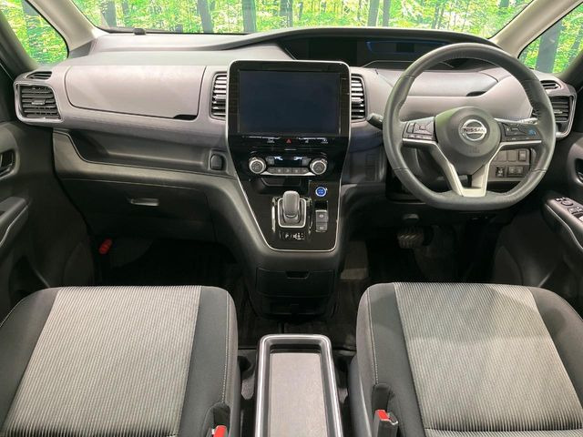 セレナ1.2 e-POWER ハイウェイスターV