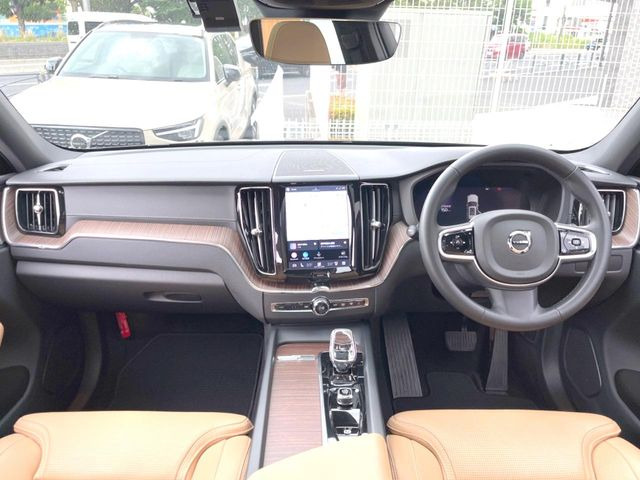 XC60アルティメット B5 AWD 4WD