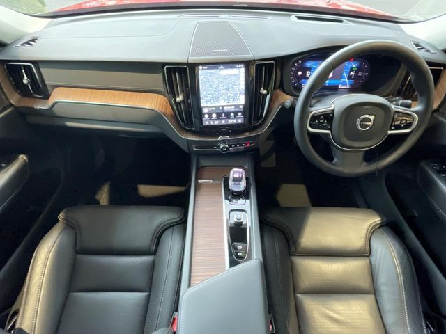 XC60リチャージ アルティメット T6 AWD PHEV 4WD