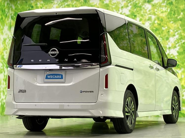 セレナ1.4 e-POWER ハイウェイスターV