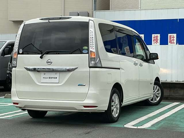 セレナ2.0 20G S-HYBRID
