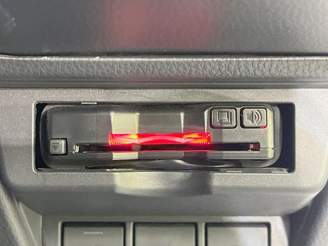 【ETC】高速道路の料金所をストレスなく通過!話題のスポットやサービスエリアに多い「スマートIC」利用時は必須のアイテムです。当店でセットアップを実施、ご納車当日からすぐにご利用いただけます!