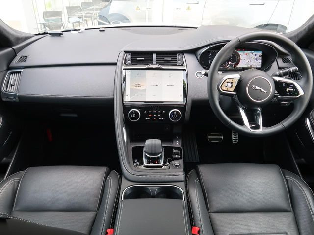 EペイスRダイナミック HSE 2.0L D200 ディーゼル 4WD
