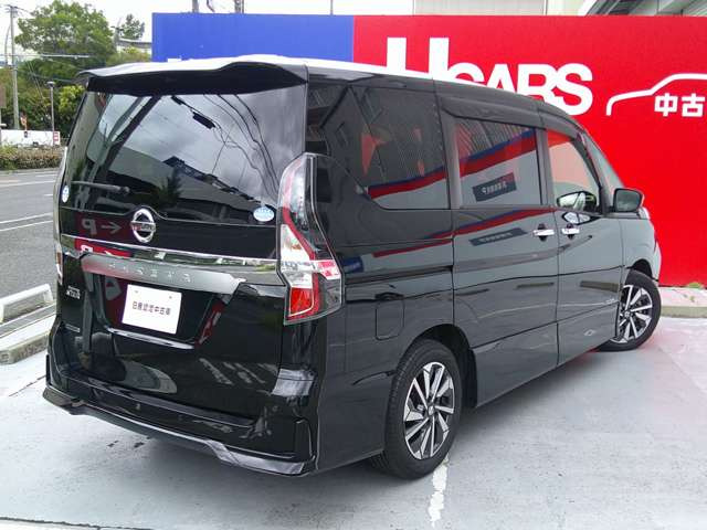 セレナ2.0 ハイウェイスターV