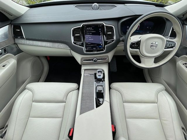 XC90ウルトラ B5 AWD 4WD