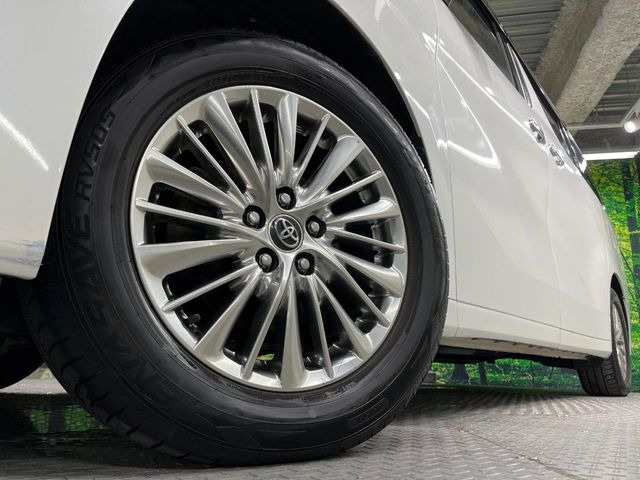 �y����17�C���`�A���~�z�C�[���z�O�ςɃ}�b�`���������A���~�z�C�[���𑕒����Ă���܂��B�e��ЊO�A���~�z�C�[����A�X�^�b�h���X�^�C�����戵�����Ă���܂��B���񂲑��k����������