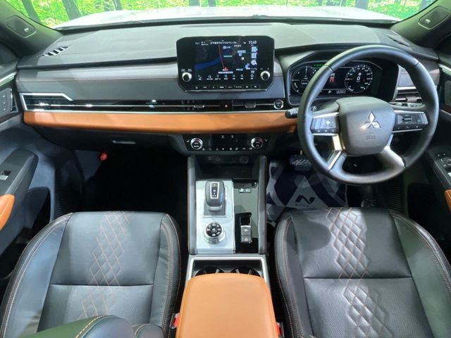 アウトランダーPHEV 2.4 P 4WD
