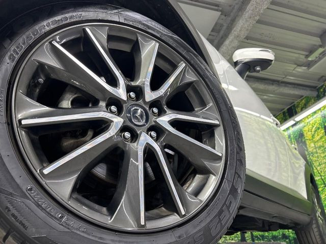 �y����18�C���`�A���~�z�C�[���z�O�ςɃ}�b�`���������A���~�z�C�[���𑕒����Ă���܂��B�e��ЊO�A���~�z�C�[����A�X�^�b�h���X�^�C�����戵�����Ă���܂��B���񂲑��k����������