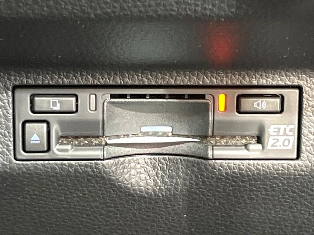 【ETC】高速道路の料金所をストレスなく通過!話題のスポットやサービスエリアに多い「スマートIC」利用時は必須のアイテムです。当店でセットアップを実施、ご納車当日からすぐにご利用いただけます!