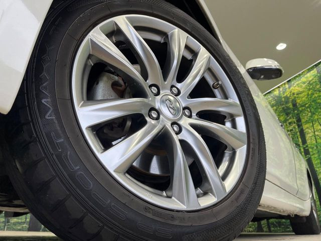 �y����18�C���`�A���~�z�C�[���z�O�ςɃ}�b�`���������A���~�z�C�[���𑕒����Ă���܂��B�e��ЊO�A���~�z�C�[����A�X�^�b�h���X�^�C�����戵�����Ă���܂��B���񂲑��k����������