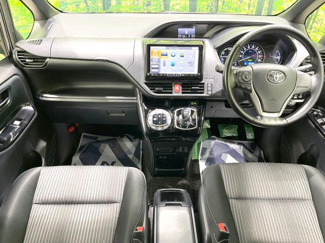 ヴォクシー1.8 ハイブリッド ZS